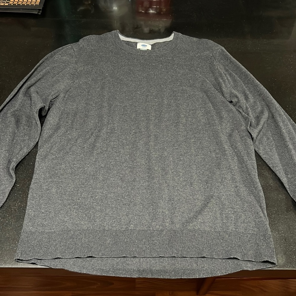 Old navy long sleeve tee shirt